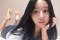베리굿 나연 발바닥 보이는 셀카