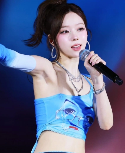 에스파 윈터 겨로즈업 시선 강탈