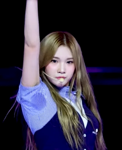 하츠투하츠 주은 겨땀 선명하게 잡힌 무대 장면 화제