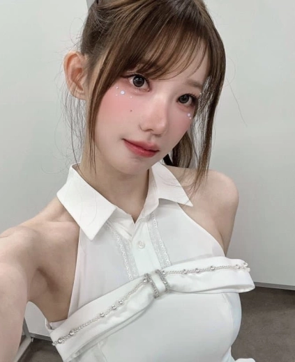 qwer 마젠타 야드랑이 셀카 은근슬겨 각도