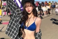 세련되게 생긴 비키니 누나