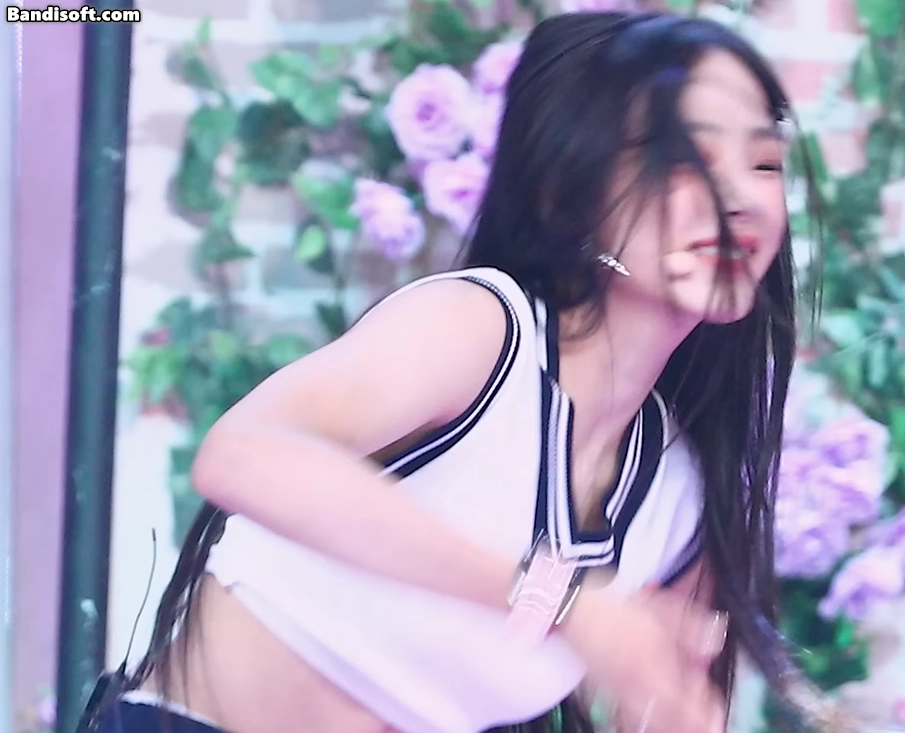 뉴진스 민지 넓적겨 포착