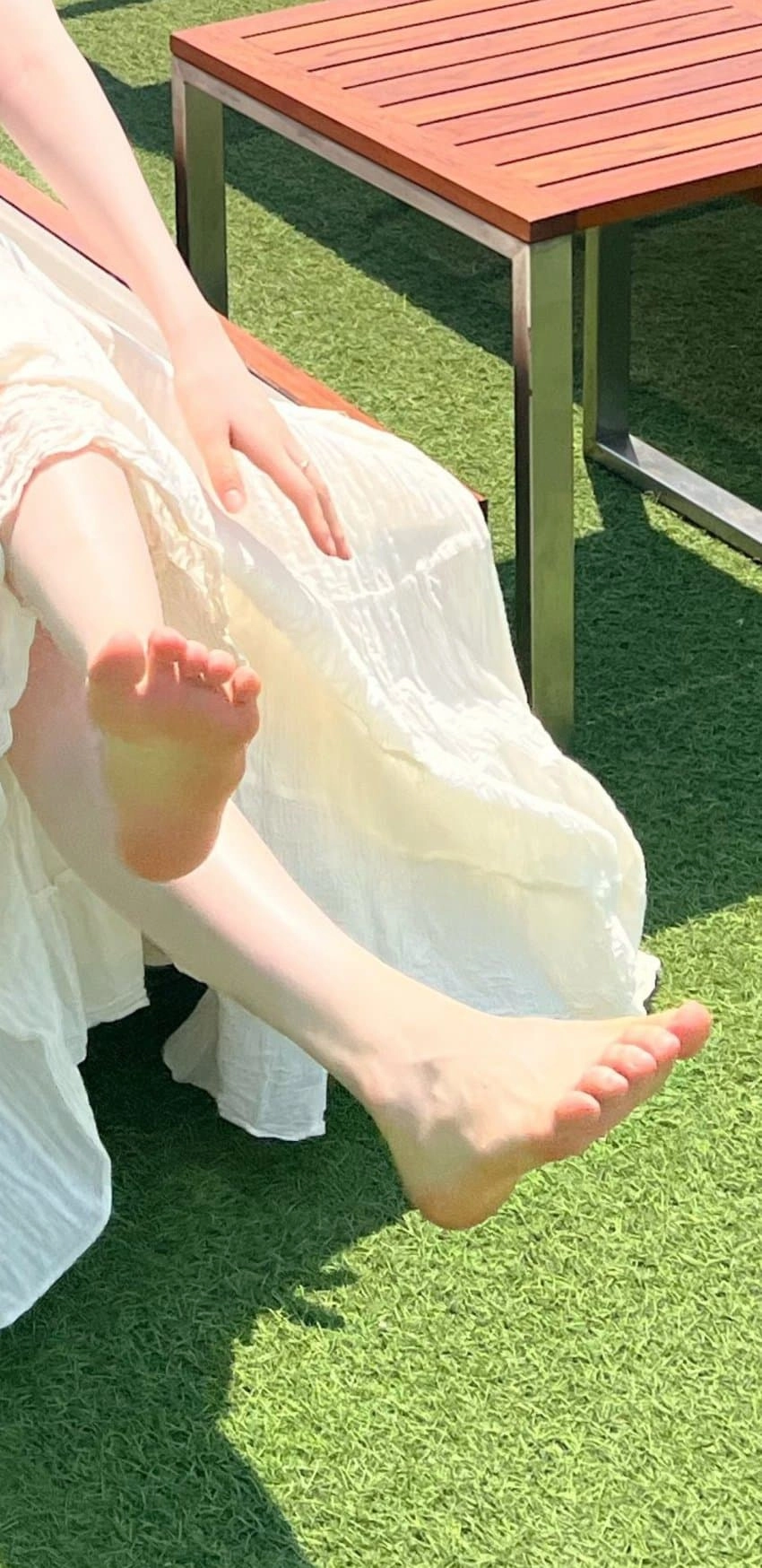 카리나 발바닥 확대샷 에스파 팬들 사이 레전드 등극