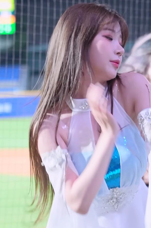 치어리더 이주은 활짝겨 퍼포먼스