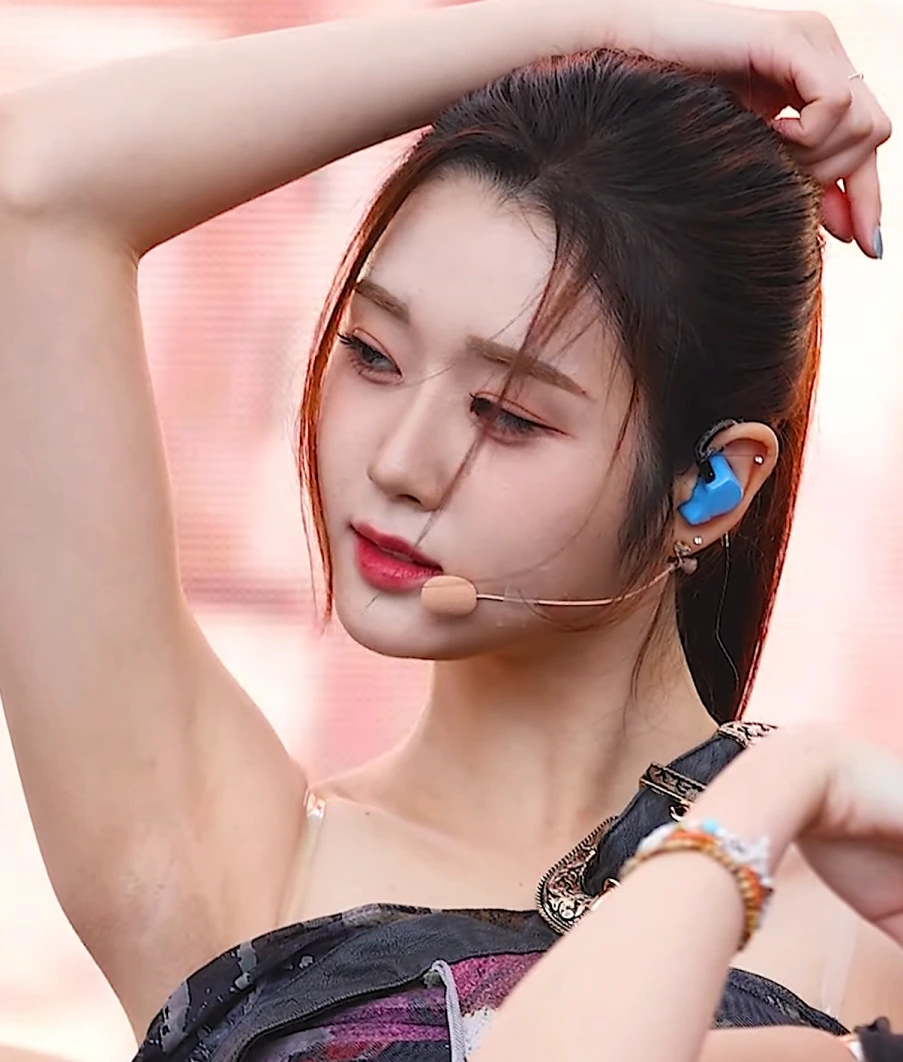 트라이비 미레 털겨 클로즈업