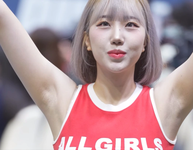 치어리더 박성은 도톰겨 강조된 착장