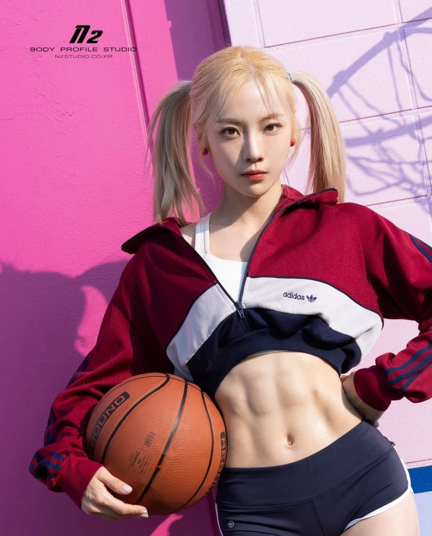 초콜릿복근 심으뜸 미쳤노