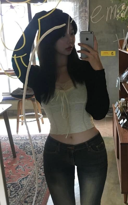 거울앞 셀카