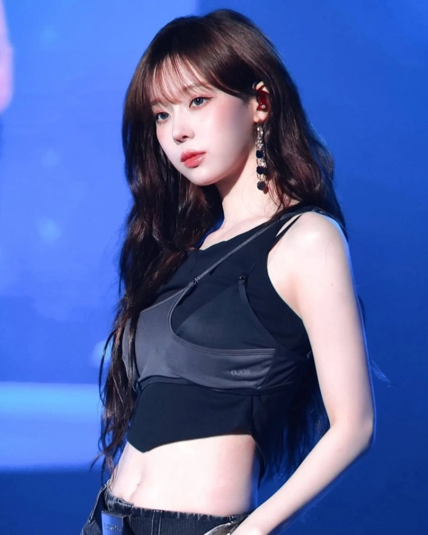 요염한 눈빛의 윈터