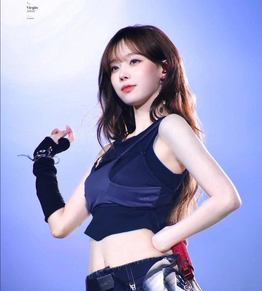 요염한 눈빛의 윈터