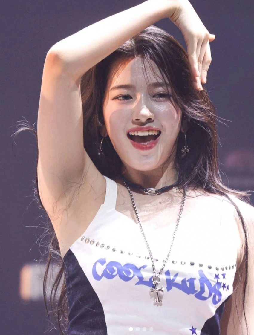 겨잘알들 열광한 땀에 젖은 겨드랑이