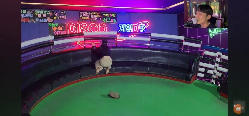 디팡녀 맨발 디스코팡팡 흔들리는 발끝