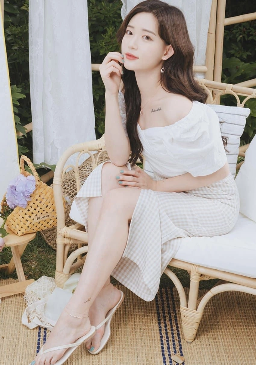 슬전생 최윤지 발 노출된 플랫샌들