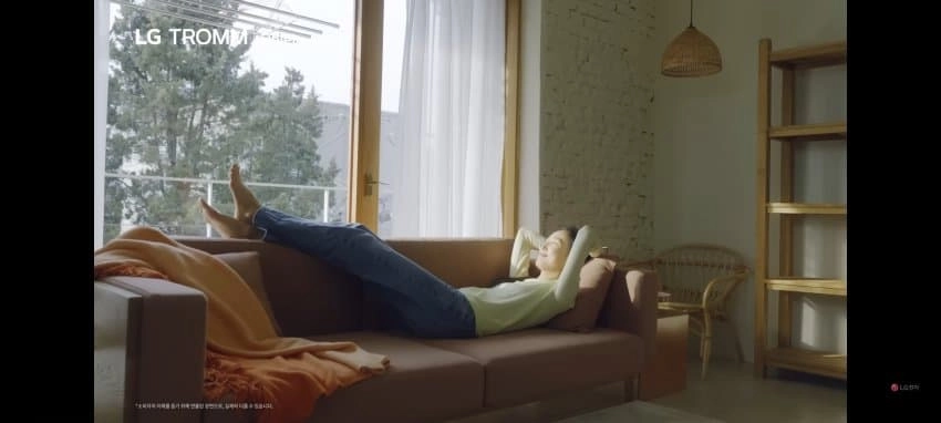 LG 가전 광고 감독 발붕이 의심된다는 연출 컷