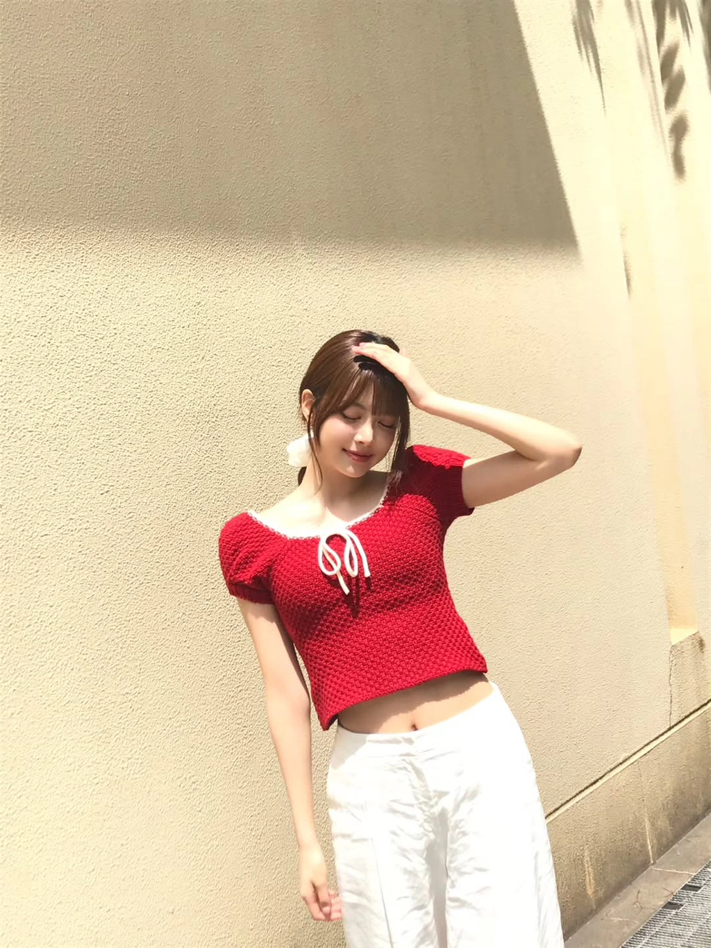 새침한 은채배꼽