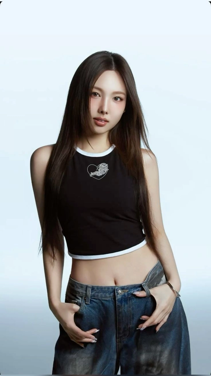 나연 화보