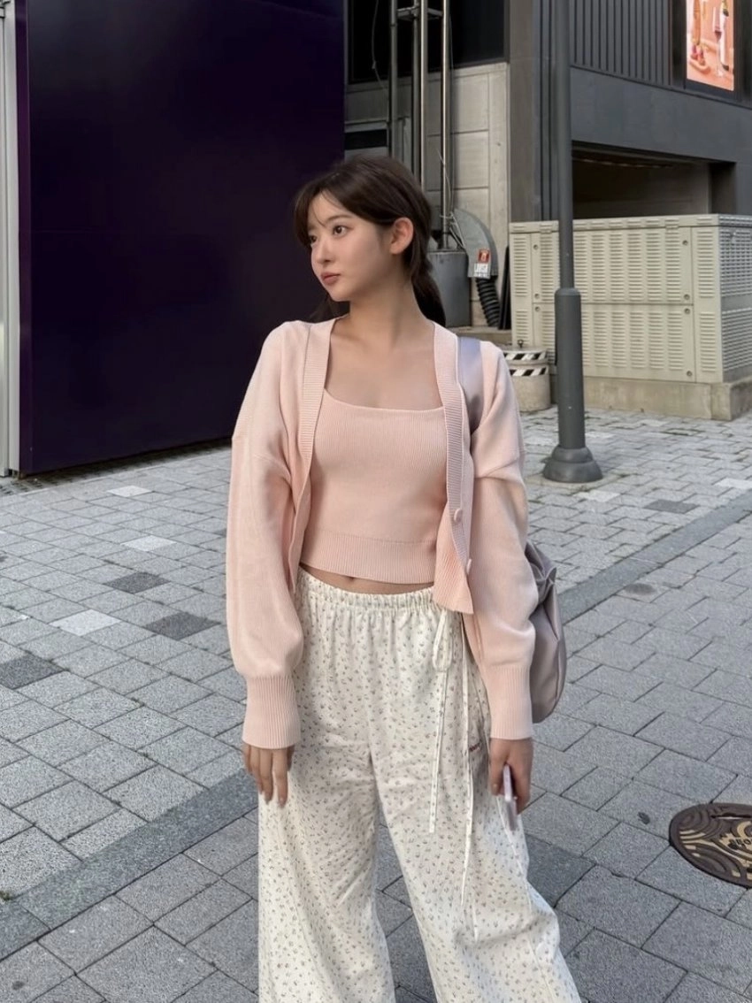 편안한 옷차림의 배우 조수민