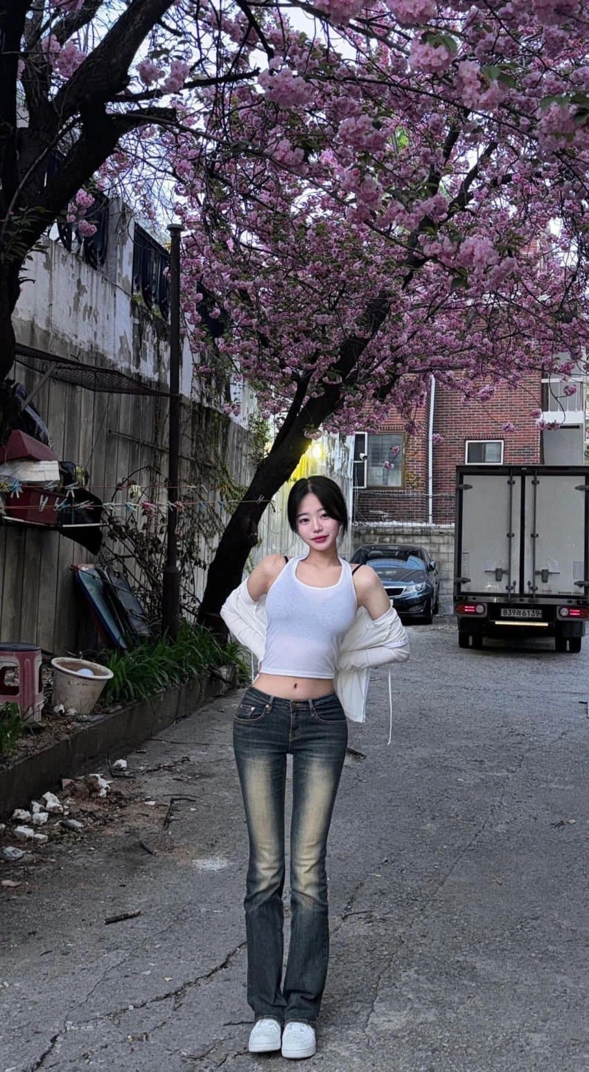 색기넘치는 긴생머리녀
