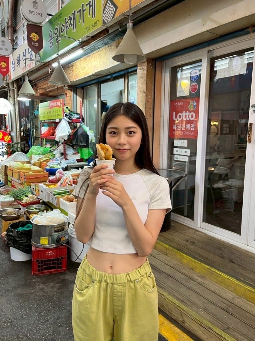 한국에 놀러온 일본 여고생