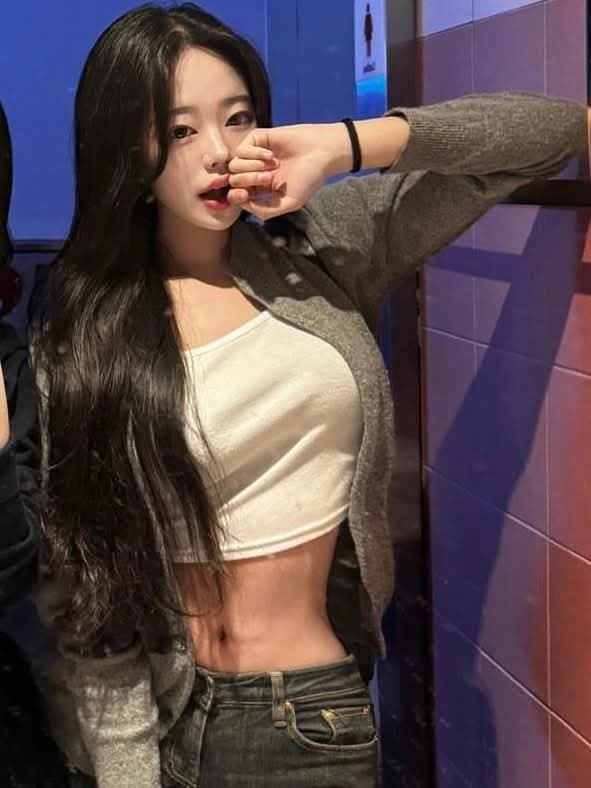 색기넘치는 긴생머리녀
