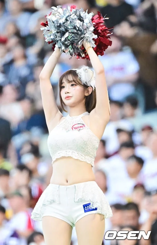 치어리더 이주은 배꼽겨드랑이