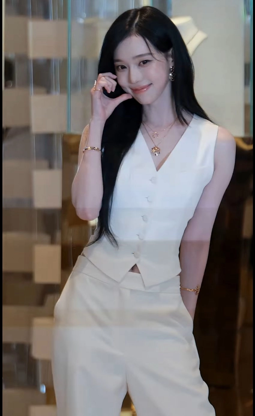 단아한 순백의 윈터