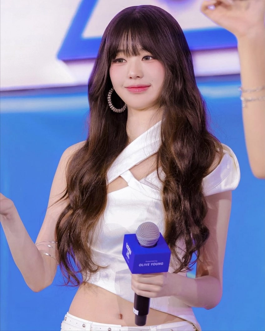 역시 예쁨의 정석 원영
